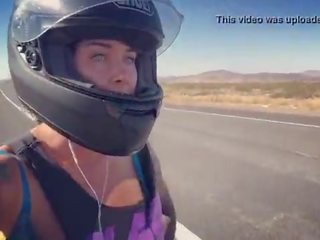 Felicity feline motorcycle θεά καβάλημα aprilia σε κιλοτάκι